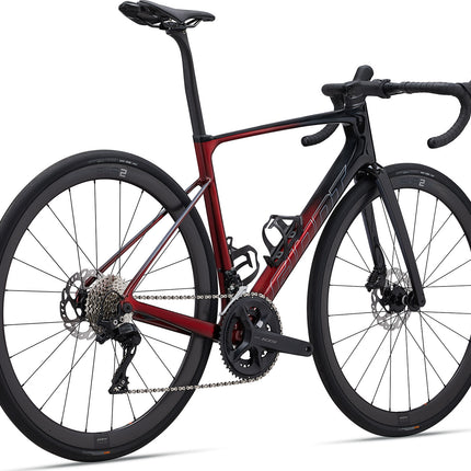 Maantiepyörä GIANT Defy Advanced Pro 2, Carbon/Sangria (M)