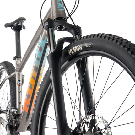 Maastopyörä KONA Lana´i, Satin Faux Raw (harmaa) (S)