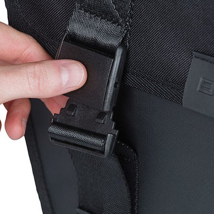 Laukku BASIL Tour Vedenpitävä, kaksipuolinen, musta