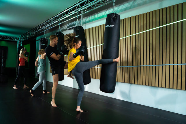 Nyrkkeilykassi Tunturi Nyrkkeilykassi 180 cm, sis. Ketju