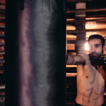 Nyrkkeilykassi Tunturi Classic Boxing Bag 100 cm, sis. Ketju