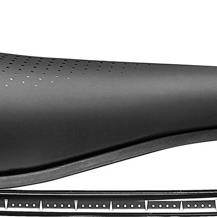 Satula GIANT Fleet SL musta