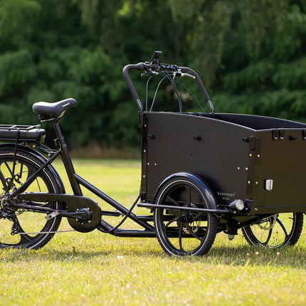 Sähkökäyttöinen CARGOBIKE of Sweden SVENSSON Family
