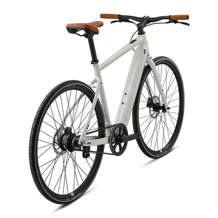 Ilmaista sähköä Giant MOMENTUM Voya E+ 2, Lunar (L)