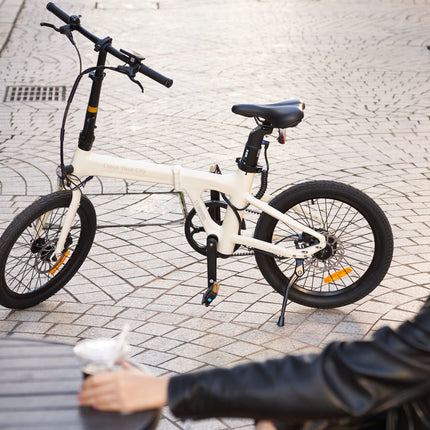 Kokoontaittuva sähköpyörä ADO A20 AIR, valkoinen