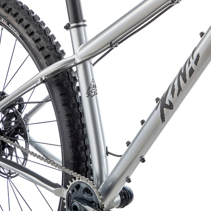 Jalgratas KONA Honzo ESD (2025) kiiltävä keinokromi (hopea) (XL)