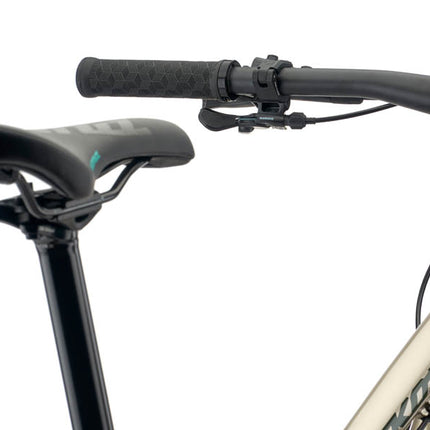 Kona Honzo 29" maastopyörä, kiiltävä metallinen tina (S)