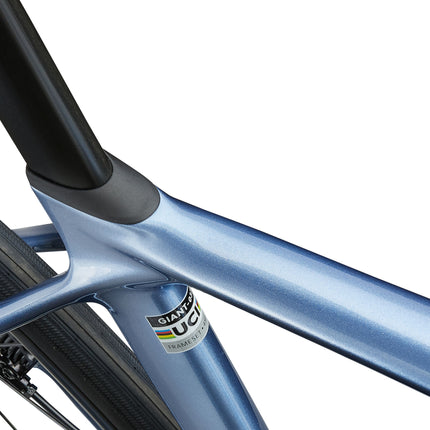 Maantiepyörä GIANT TCR Advanced 0 AXS (2025) Frost Silver (M)