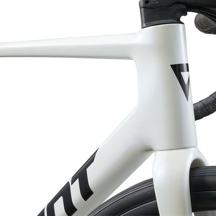 Maantiepyörä GIANT TCR Advanced 2 KOM (2025) Illusion White (S)