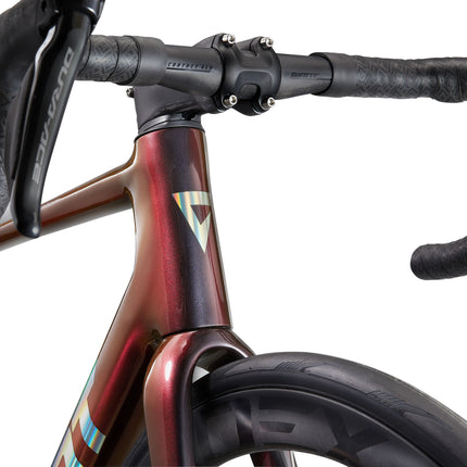 Maantiepyörä GIANT TCR Advanced SL 0 DA (2025) Black Lava (M/L)