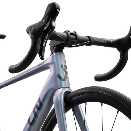 Naisten maantiepyörä LIV Langma Advanced 2 QOM (2025) Prismatic Haze (L)