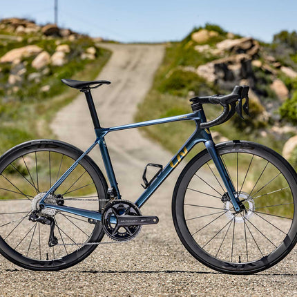 Naisten maantiepyörä LIV Langma Advanced Pro 0 PC (2025) Ocean Twilight (M)