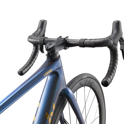 Naisten maantiepyörä LIV Langma Advanced Pro 0 QOM (2025) Ocean Twilight (S)