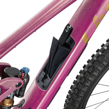 LIV Intrigue X Advanced 0 naisten maastopyörä, mulperinpunainen kimalle (M)