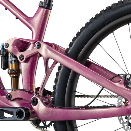 LIV Intrigue X Advanced 0 naisten maastopyörä, mulperinpunainen kimalle (M)