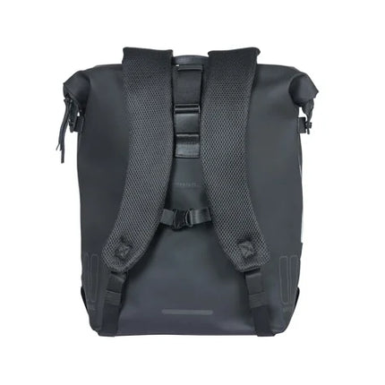 Reppu tavaratelinekiinnityksellä BASIL SoHo Nordlicht, 17 L, LED, musta